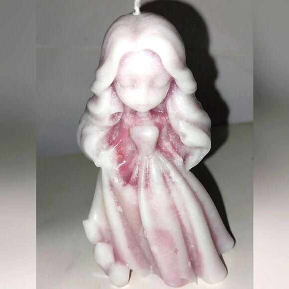 Hand crafted limited edition whimsical princess candle - Picture 1 of 6